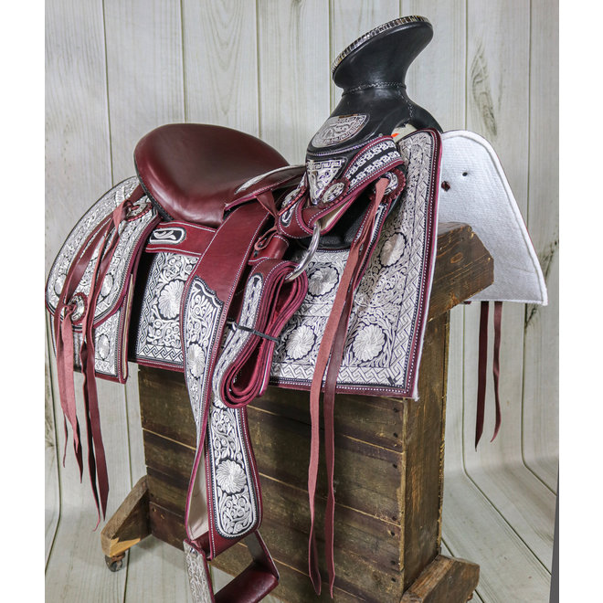 15.5" Montura Vino Bordada Diseno Flor Horse Saddle Embroidered