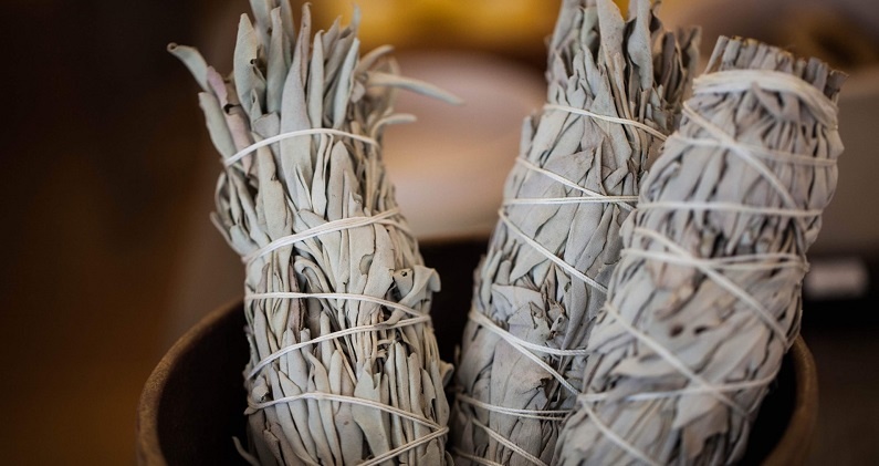 How to Smudge for Positive Energy