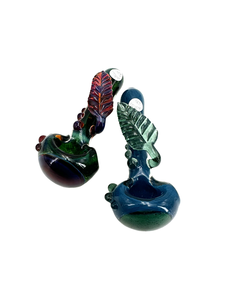 4.5" Squanchy Glass Sculpted Leaf Frit Hand Pipe