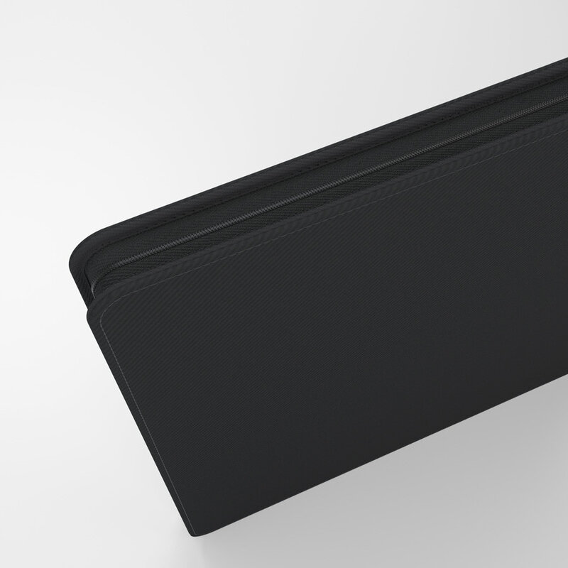 18-Pocket Zip-Up Album: Black