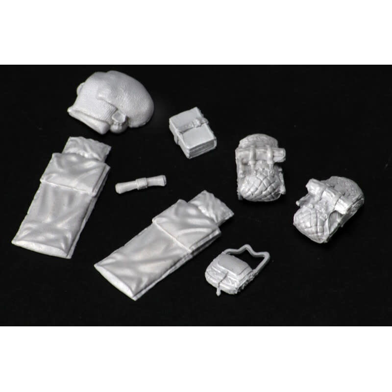 Wizkids D&D Unpainted Mini Set: Adventurer's Campsite