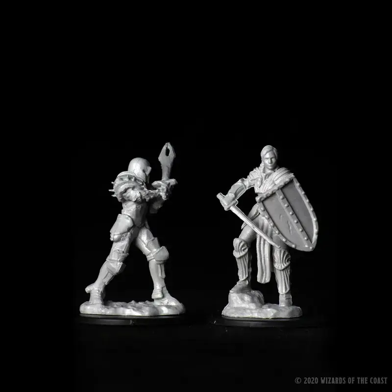 Wizkids D&D Unpainted Minis: Human Fighter Female