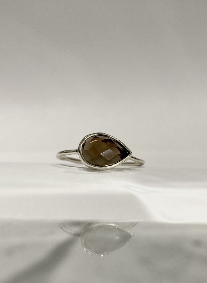 Side Pear Ring