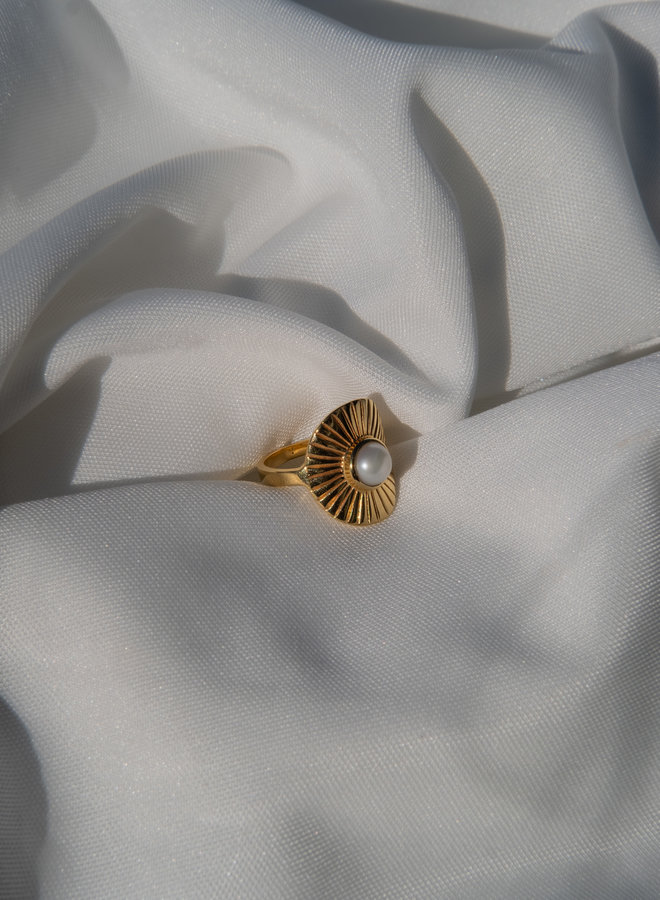 Enigma Ring // Gold