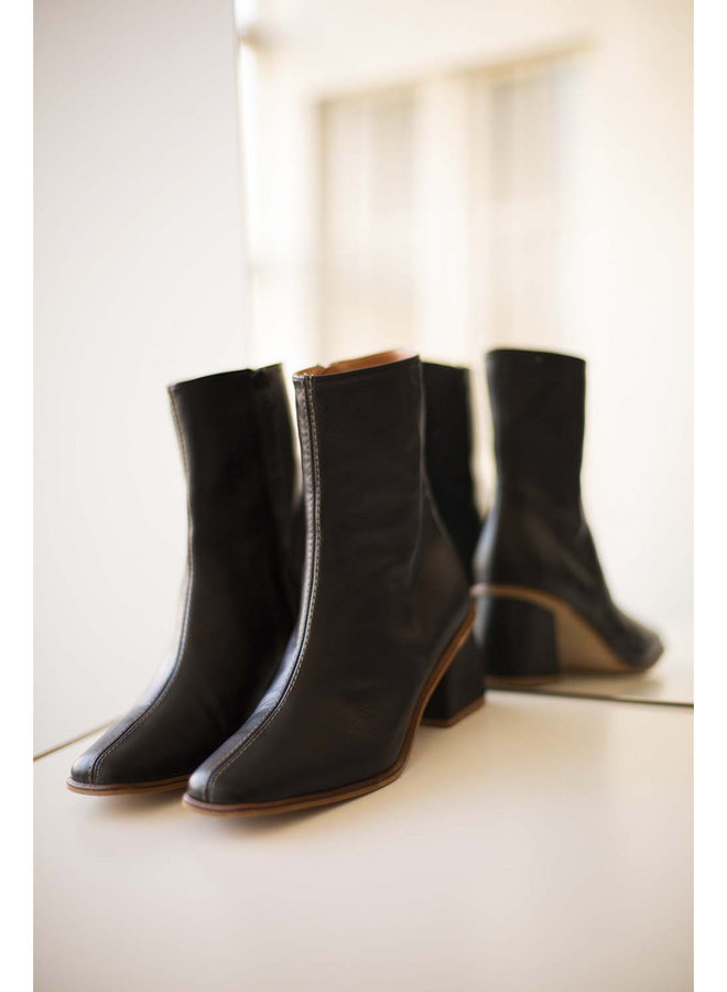 Malaia Leather Boots