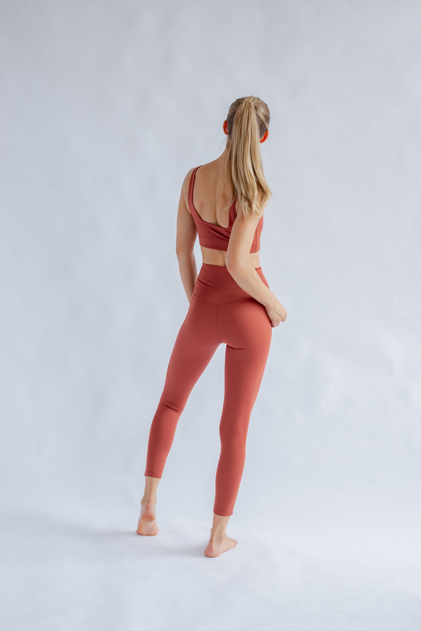 Girlfriend Collective Compressive High Rise Legging - Sedona