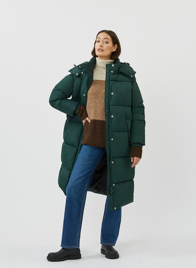 Flawly Outerwear