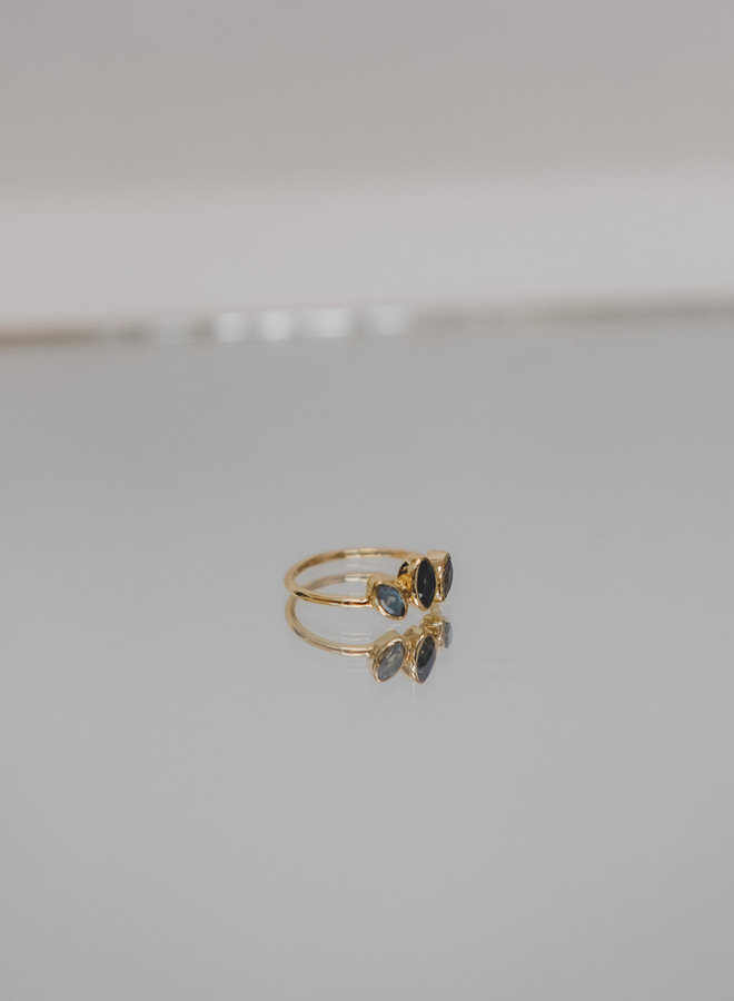 Petra Ring // Gold