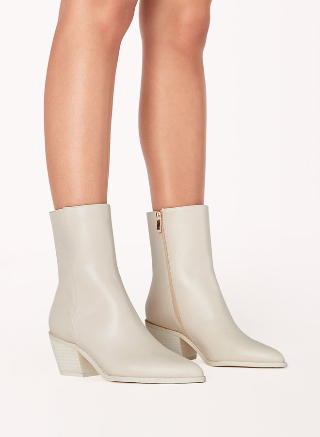 Naida Boot - Ivory