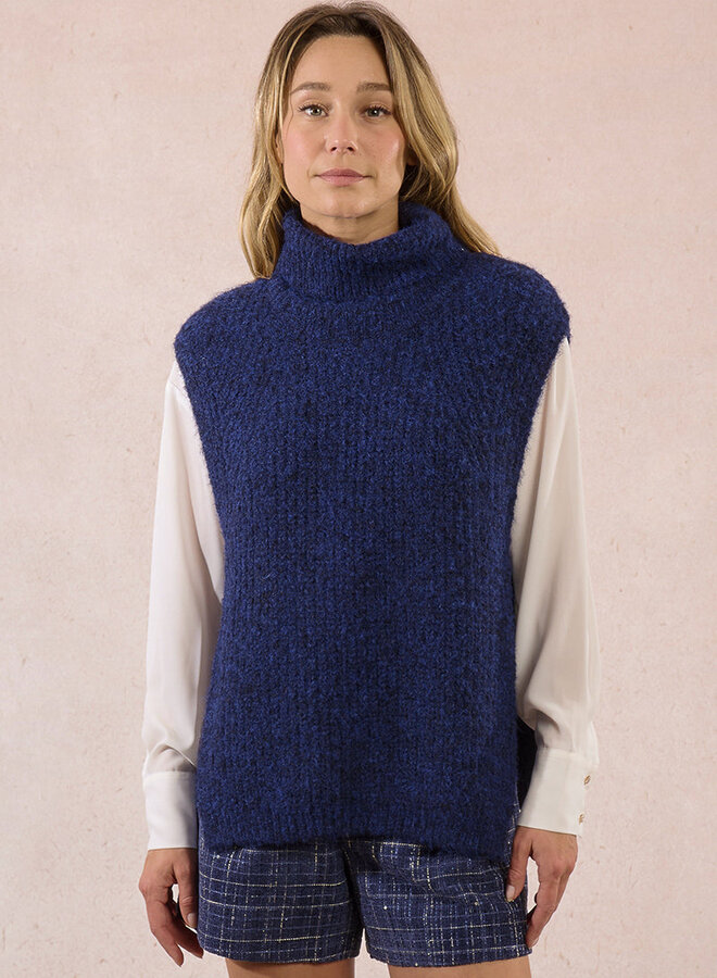 Molly Bracken - Tumnus Sweater -