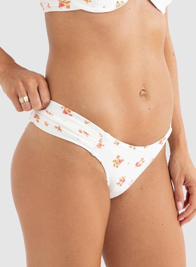 Rosie Floral Soft Side  Holiday Bottom