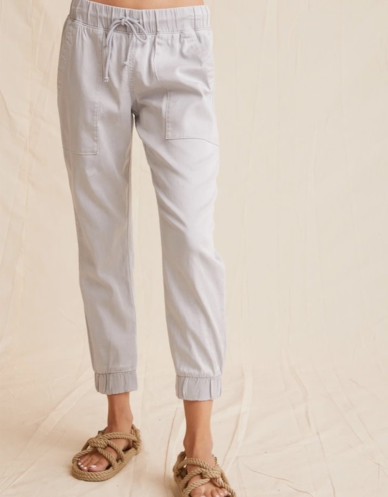 comfortable pants with pockets