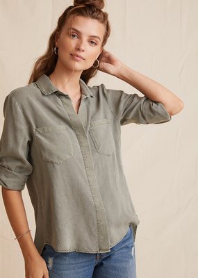 Bella Dahl Split back button down