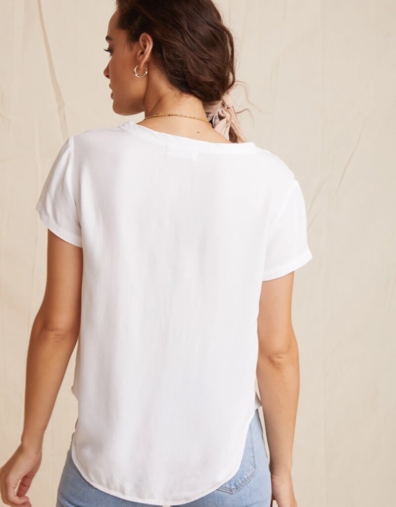 Bella Dahl v neck tee white