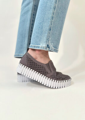Ilse Jacobsen Tulip Platform