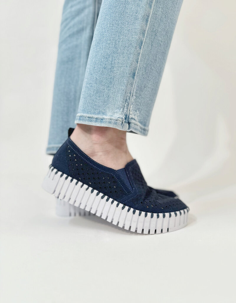 Ilse Jacobsen Tulip Platform
