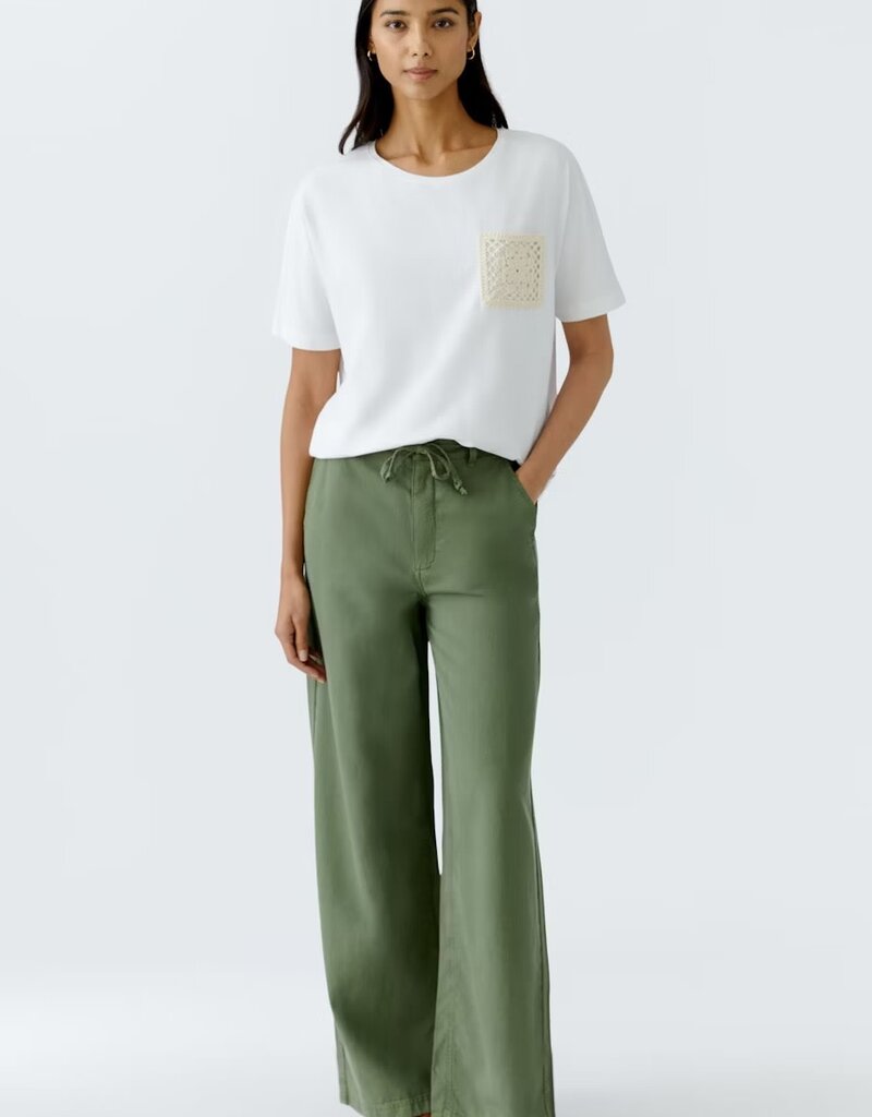 Oui Tee w/ Crocheted Breast Pkt