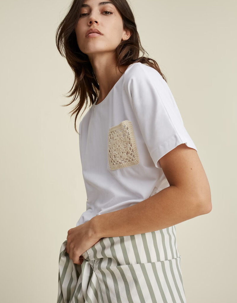 Oui Tee w/ Crocheted Breast Pkt