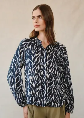 Bella Dahl Shirred Raglan Shirt