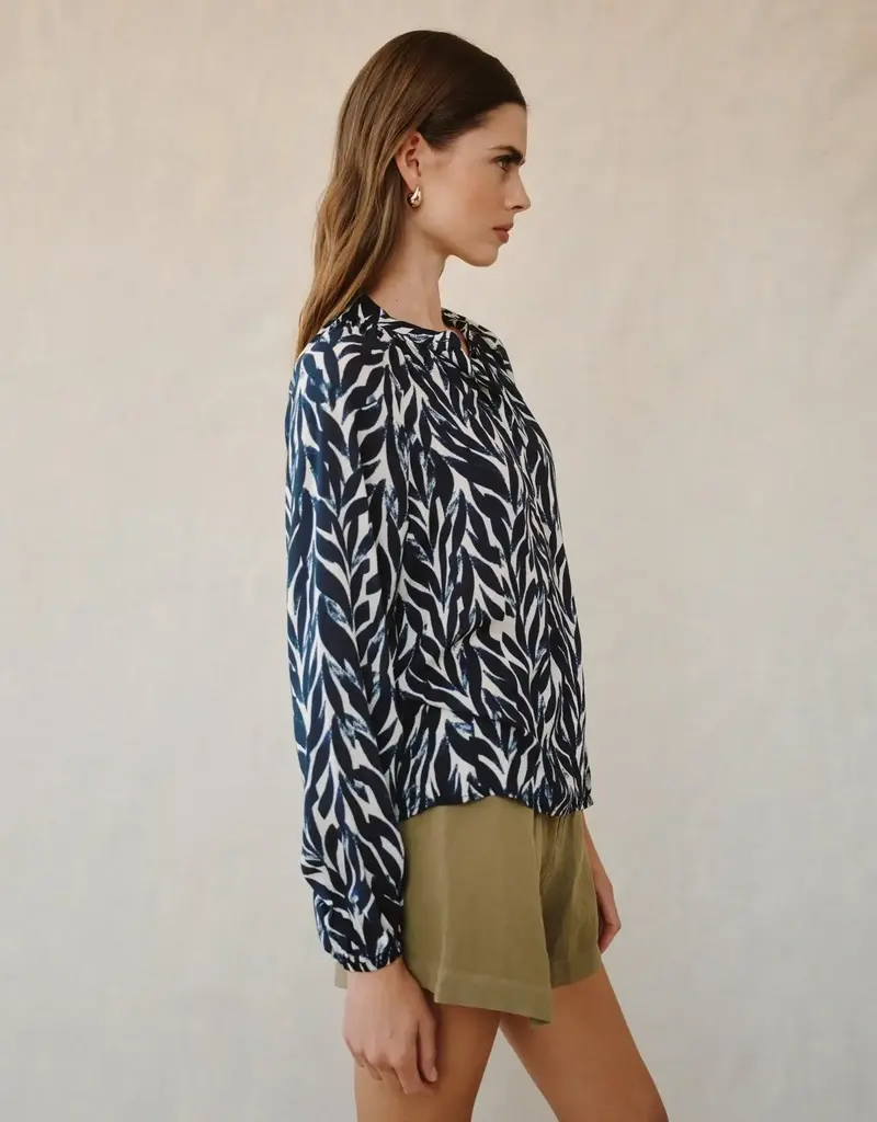 Bella Dahl Shirred Raglan Shirt