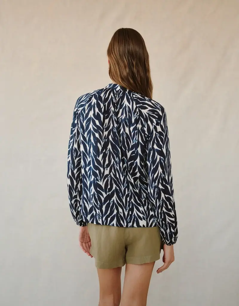 Bella Dahl Shirred Raglan Shirt