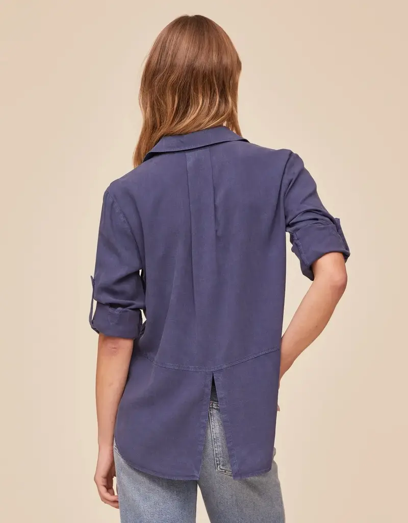 Bella Dahl Split Back Button Down
