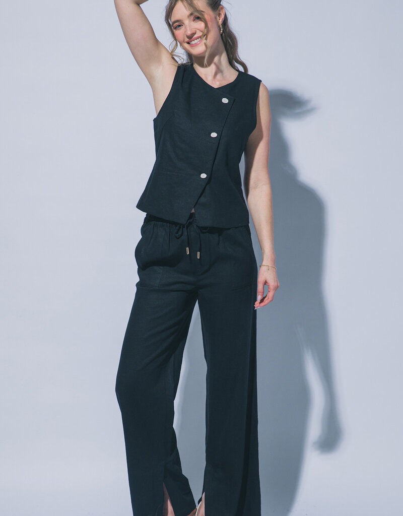 Scout Monica Pant
