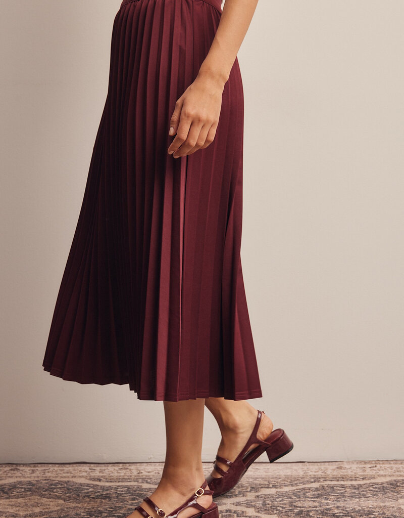 Scout Claire Pleated Skirt