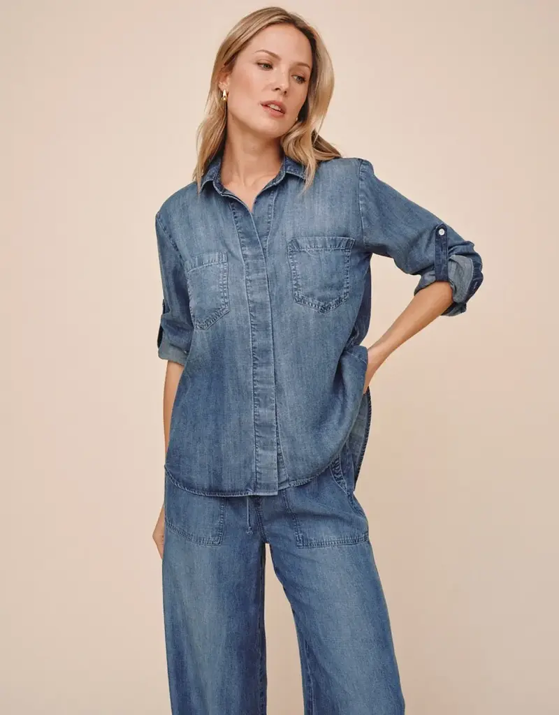 Bella Dahl Split Back Button Down