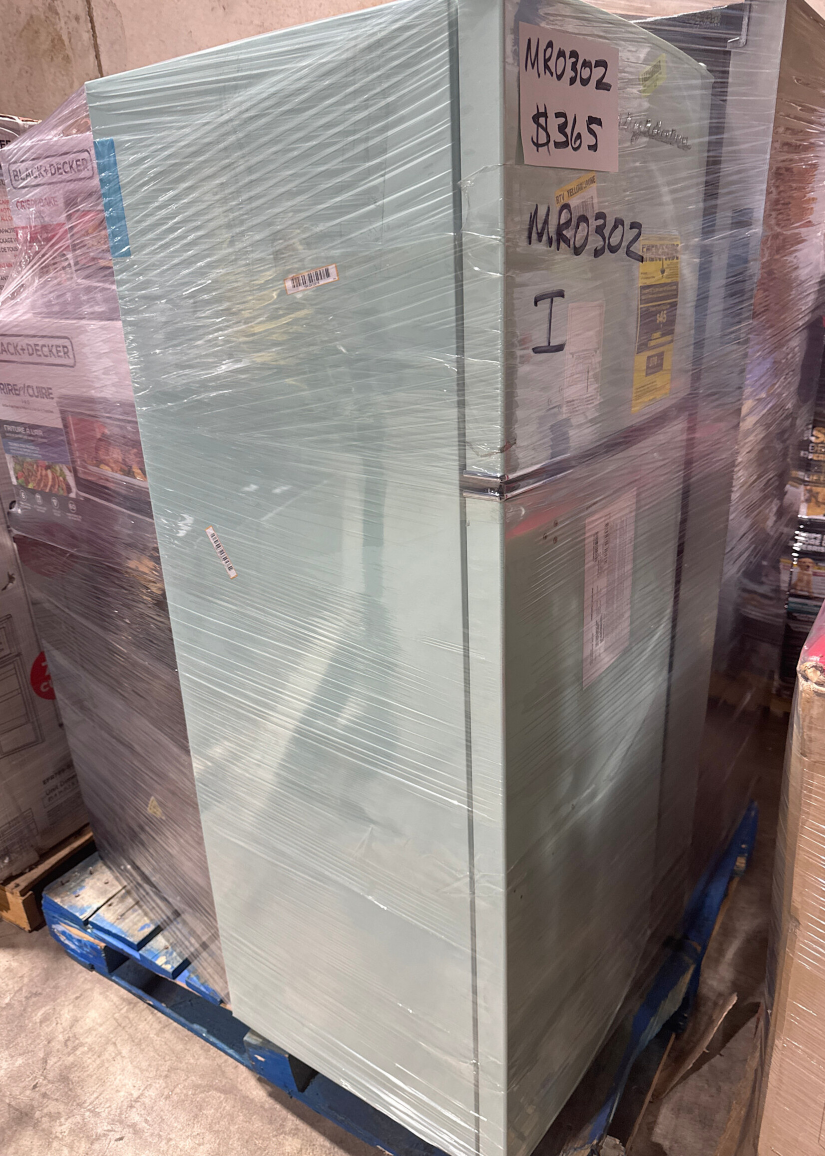 Mixed Retailer MR0302