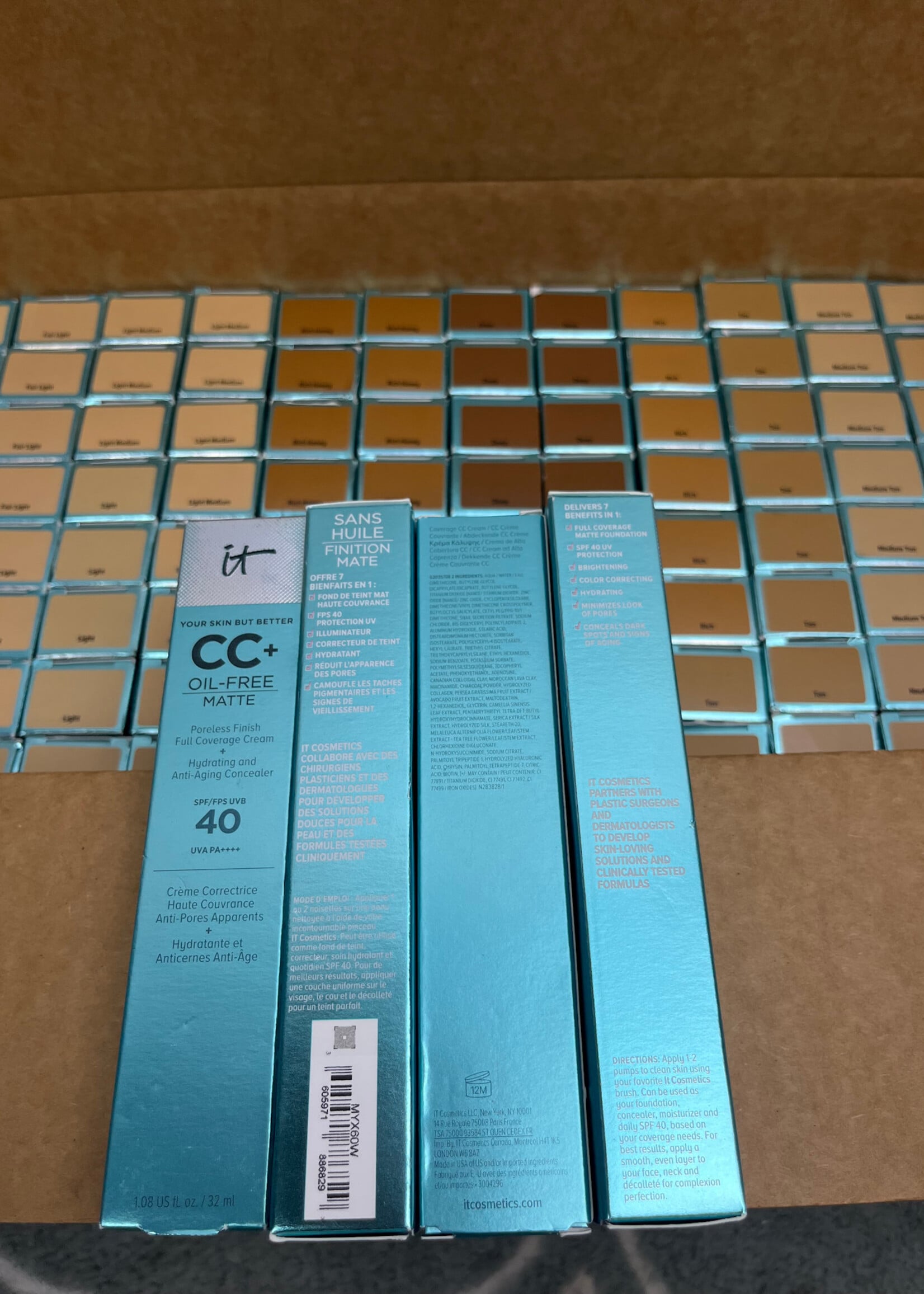 IT Cosmetics 100pc Box