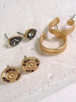 Gold etched rhinestone stud earrings