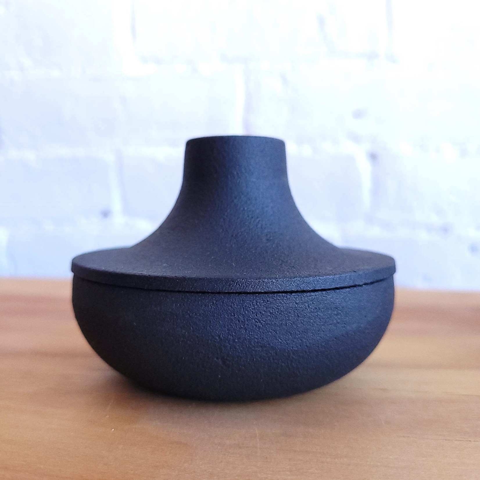 areaware Areaware: Cast Iron 3-in-1 Candle Holder