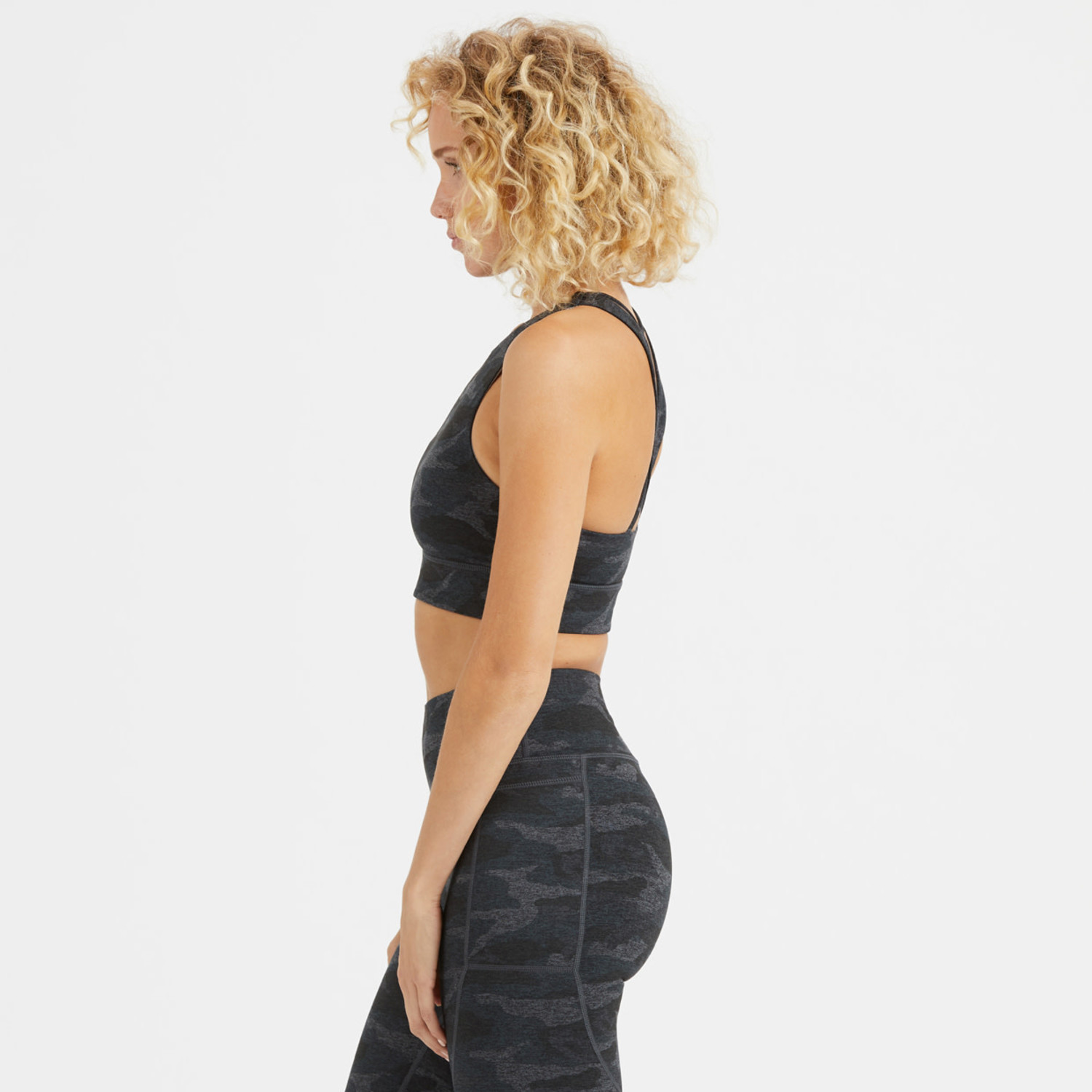 vuori juno sports bra