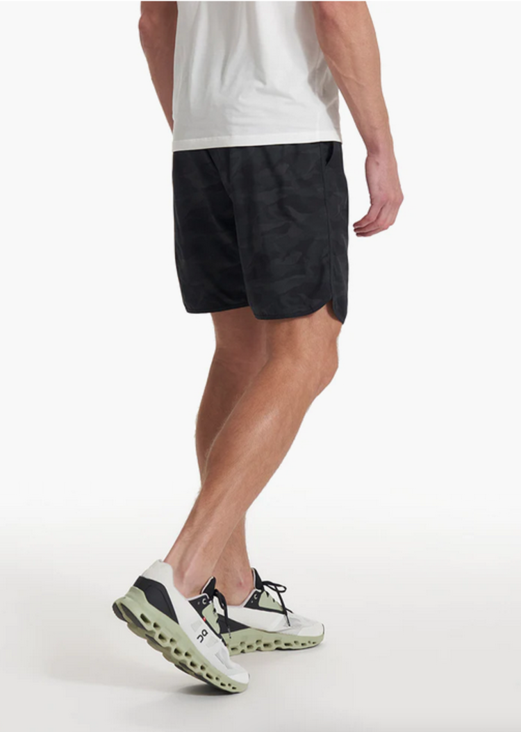 Vuori Banks Short - Black Camo