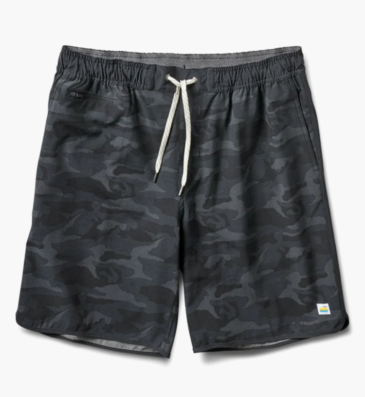 Vuori Banks Short - Black Camo
