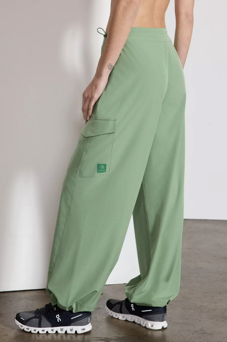 MPG Inspire Low-Rise Cargo Pant 30" -Hedge Green