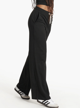 Vuori Halo Essential Wideleg - Black Heather