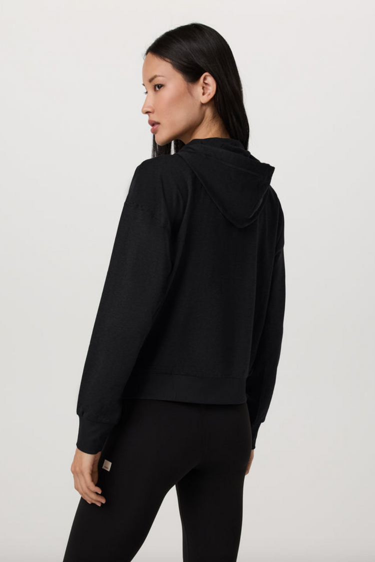 Vuori Halo Modern Pullover Hoodie - Black Heather