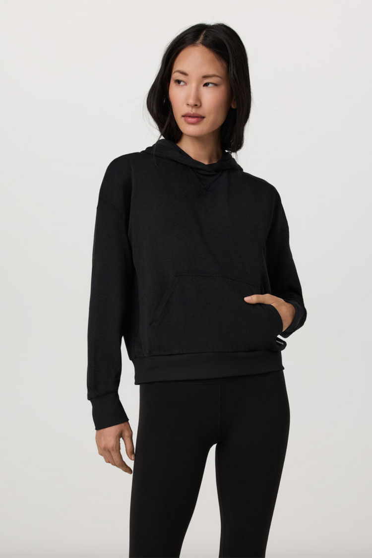 Vuori Halo Modern Pullover Hoodie - Black Heather