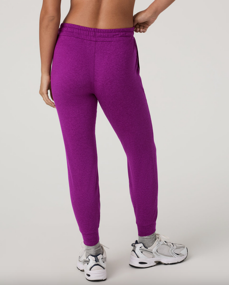 Vuori W Performance Jogger - Magenta Heather