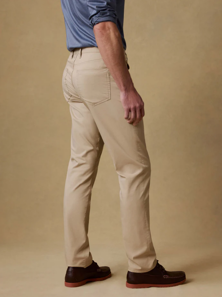 Faherty Movement 5 Pocket Pant - Island West Khaki