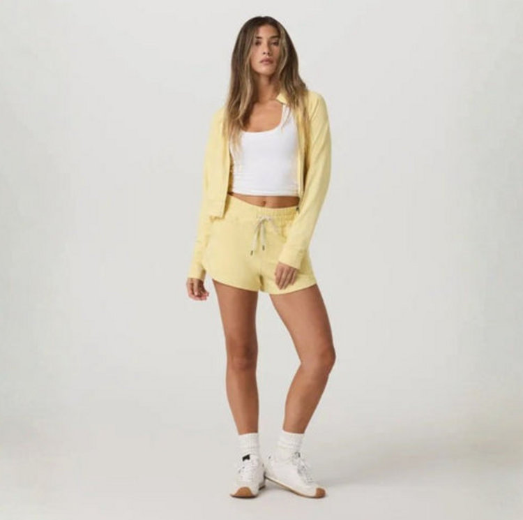 Vuori Halo Performance Short 2.0 - Lemon Snap Heather