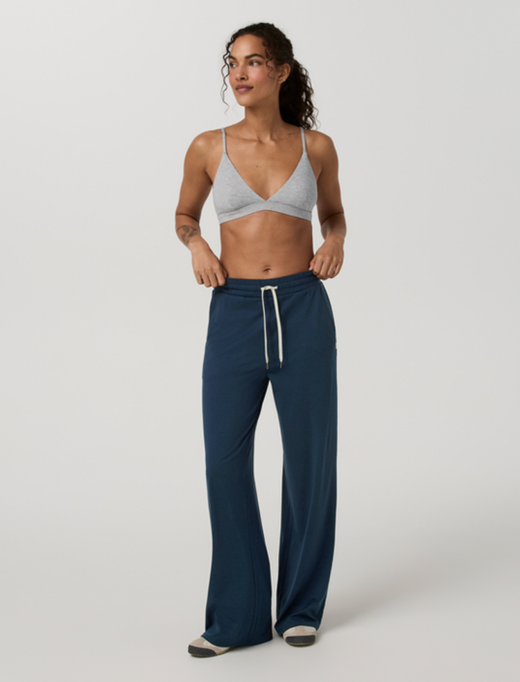 Vuori Halo Essential Wideleg Short - Blue Coast Heather