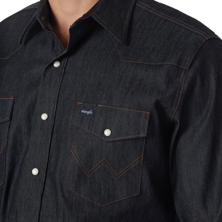 Wrangler Advanced Comfort Solid Denim Shirt