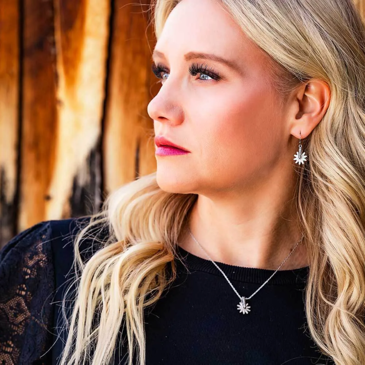 Montana Silversmiths Spur Of The Moment Necklace