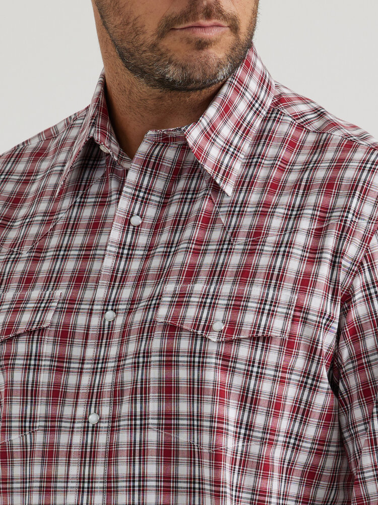 Wrangler Wrinkle Resist Snap Shirt Syrah Red Plaid