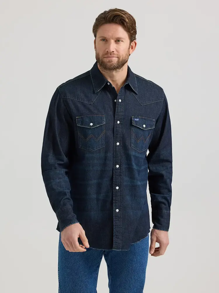 Wrangler Vintage-Inspired Snap Workshirt in Dark Wash