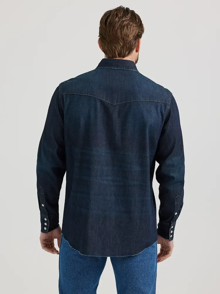 Wrangler Vintage-Inspired Snap Workshirt in Dark Wash