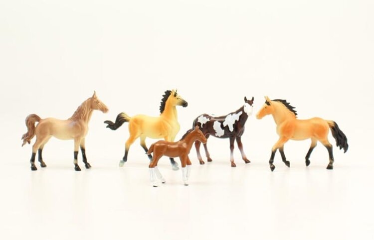 Bigtime Barnyard Horse Set of 5